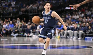 男子冰壶：中国5-2复仇菲律宾，三连胜稳居榜首，剑指冬奥